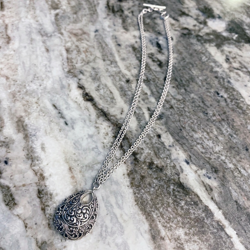 Lois Hill 2 strand Filigree scroll oval necklace. Incredible detail. Beautiful!! - Picture 4 of 5